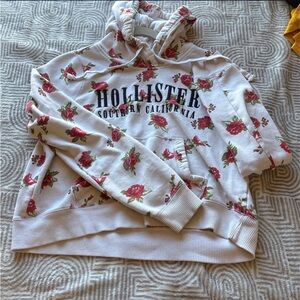 HOLLISTER